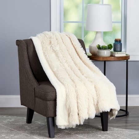 HASTINGS HOME Faux Fur Throw Blanket, Luxurious, Soft Hypoallergenic Long Pile with Sherpa Back 60"x70" (White) 508025HUZ